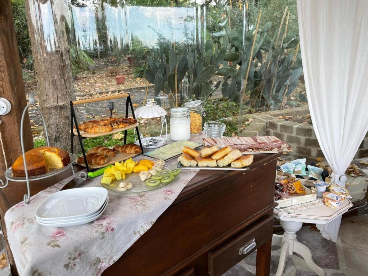 Pirro & Sharon House Bed & Breakfast Pianore Exterior foto